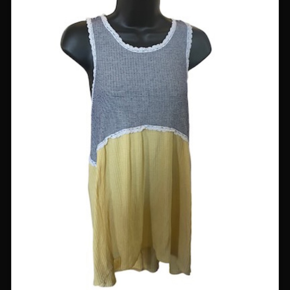 Striped crochet accents tank top